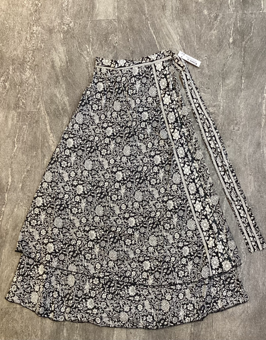 Floral Print Wrap Skirt - Black and White