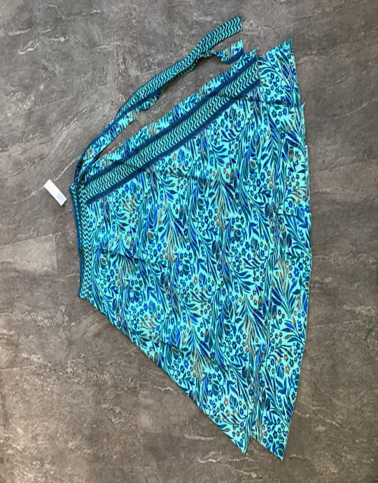 Blue floral print long skirt